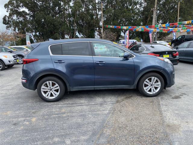 $14999 : 2017 Sportage LX image 4