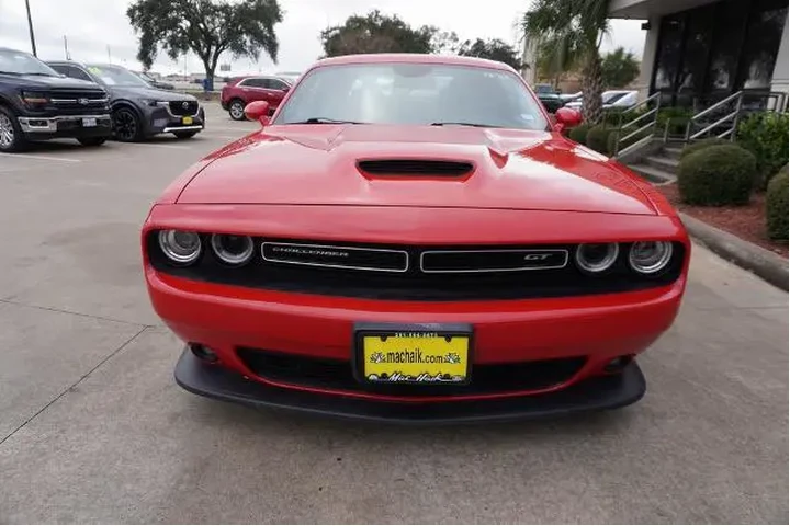 $27688 : Dodge Challenger 2021 GT 2dr image 2