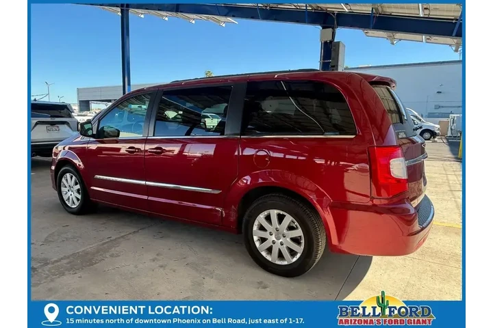 $7988 : Chrysler Town and Country 20 image 3