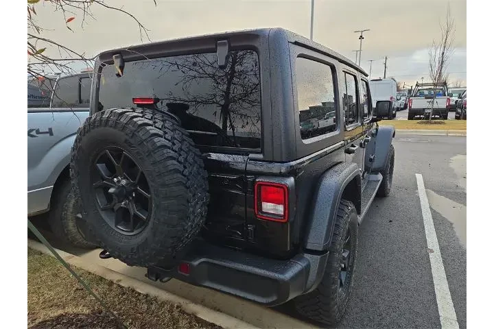 $40000 : Jeep Wrangler 2024 4x4 Sport image 3
