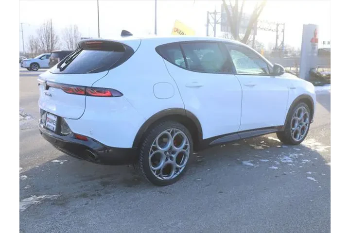 $26277 : Alfa Romeo Tonale Hybrid 202 image 10