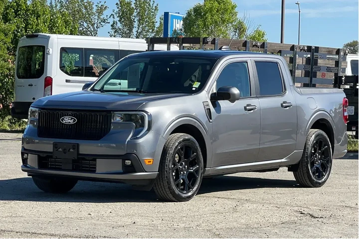 $39480 : Ford Maverick 2025 AWD Lobo image 8