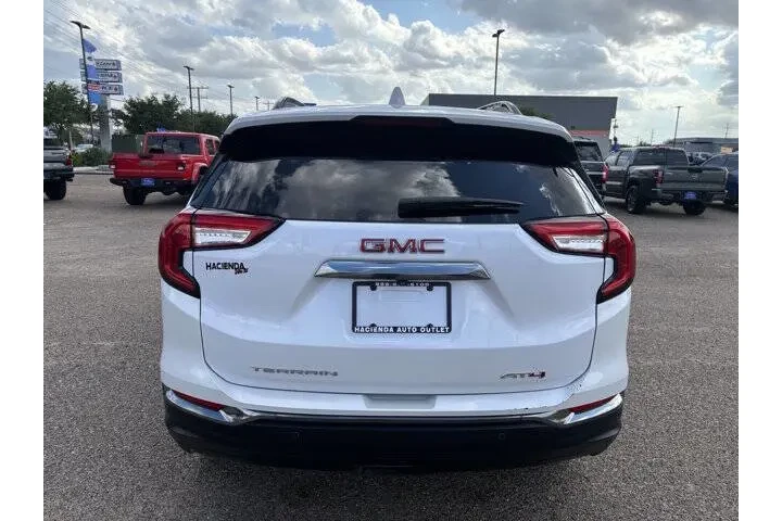 $29085 : 2024 GMC Terrain AT4 image 4
