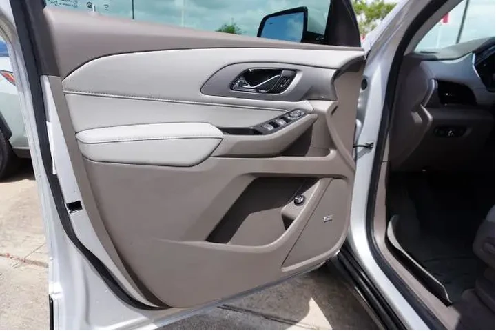 $19988 : Chevrolet Traverse 2020 LT L image 8