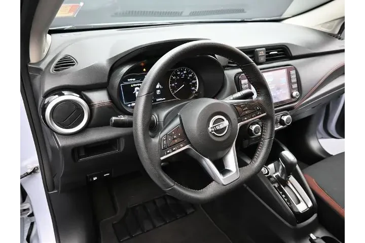 $19991 : Nissan Versa 2023 SR 4dr Sed image 9