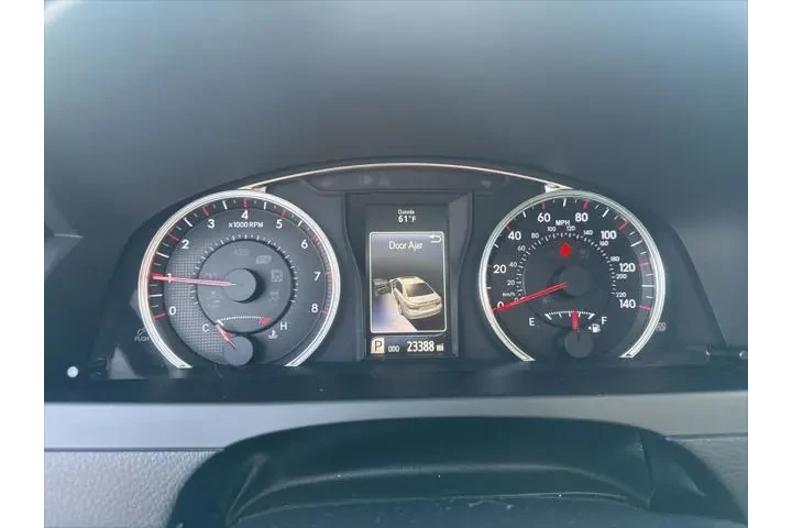 $25500 : Toyota Camry 2017 XSE V6 4dr image 7