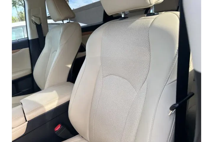 $37900 : Lexus RX 350L 2021 4dr SUV image 6