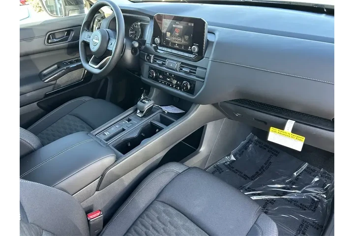 $38475 : Nissan Pathfinder 2025 S 4dr image 8