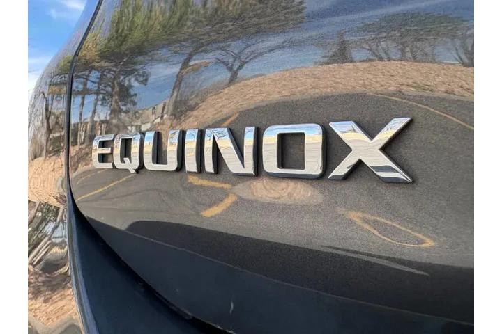 $9400 : 2019 Equinox LT image 10