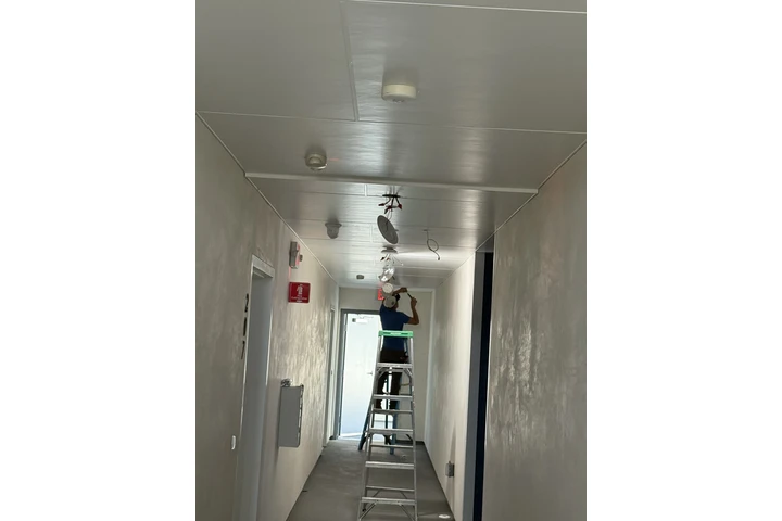 R&B electricity image 5