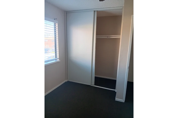 $700 : El Monte image 3