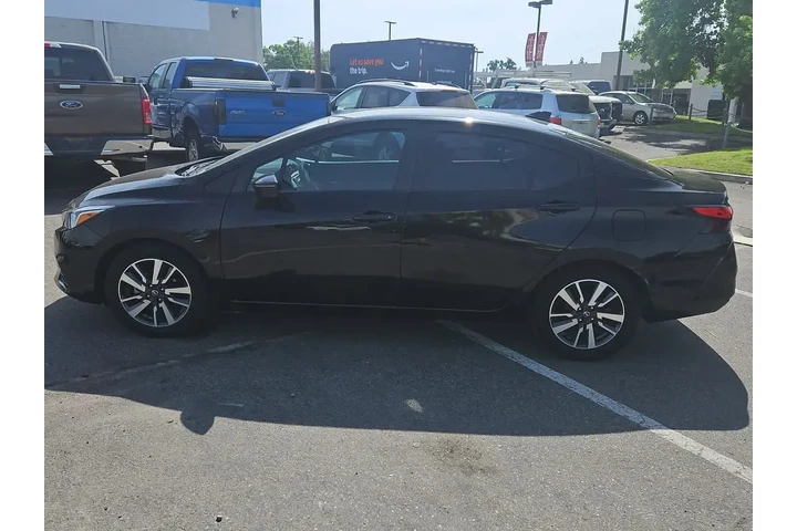 $14500 : Nissan Versa 2021 SV 4dr Sed image 5