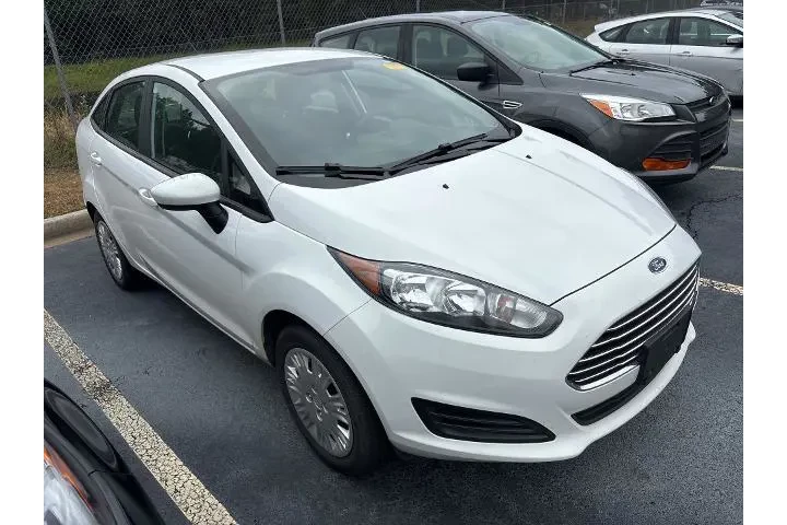 $8338 : Ford Fiesta 2016 S 4dr Sedan image 2