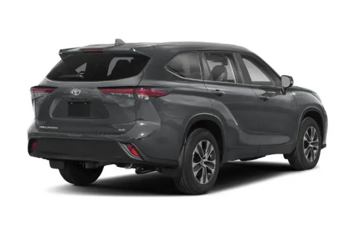 $34895 : Toyota Highlander 2023 AWD X image 3