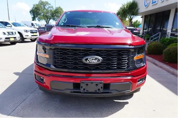 $37725 : Ford F-150 2024 4x2 STX 4dr image 2