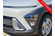 $24985 : Hyundai KONA 2026 SE 4dr SUV thumbnail