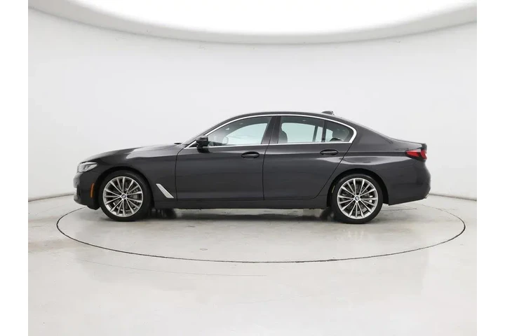$30998 : BMW 5 Series 2023 530i 4dr S image 3