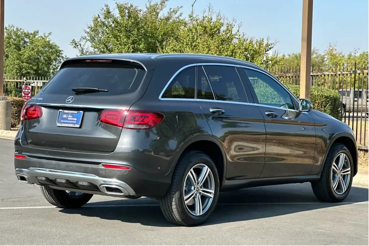 $24000 : Mercedes-Benz GLC 2022 GLC 3 image 2