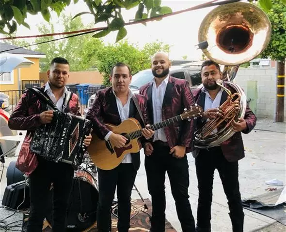 Grupo Norteño con Tuba image 3