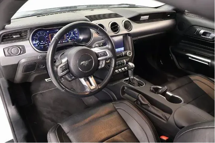 $26997 : Ford Mustang 2023 EcoBoost P image 2