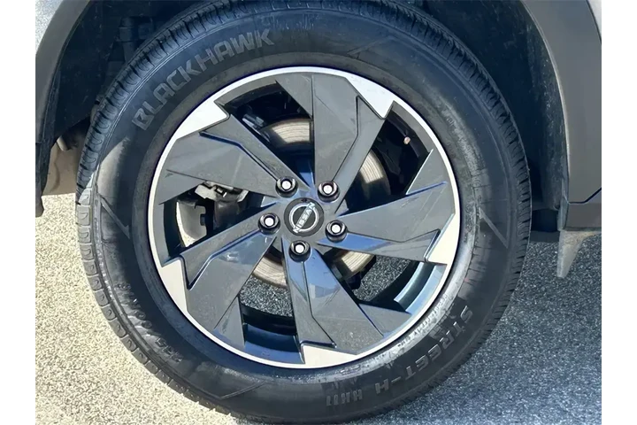 $18922 : Nissan Rogue 2024 AWD SV 4dr image 7