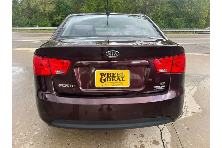 $4295 : 2010 Forte EX image 7