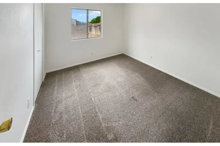 $1000 : 3 bedroom house for rent image 5
