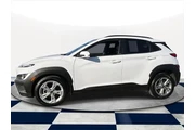 $20222 : Hyundai KONA 2022 AWD SEL 4d thumbnail