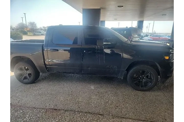 $22217 : Ram 1500 2021 4x2 Big Horn 4 image 9