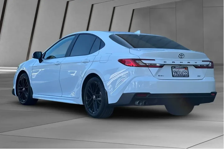 $29200 : Toyota Camry 2025 SE 4dr Sed image 10