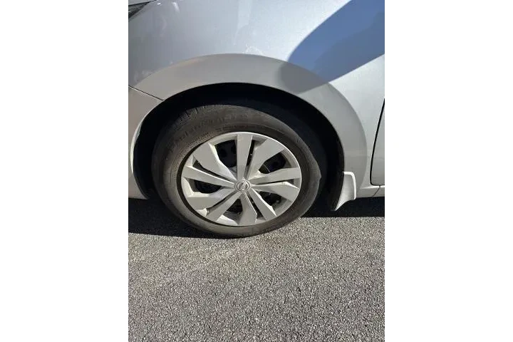 $14000 : Nissan Versa 2021 S 4dr Seda image 10