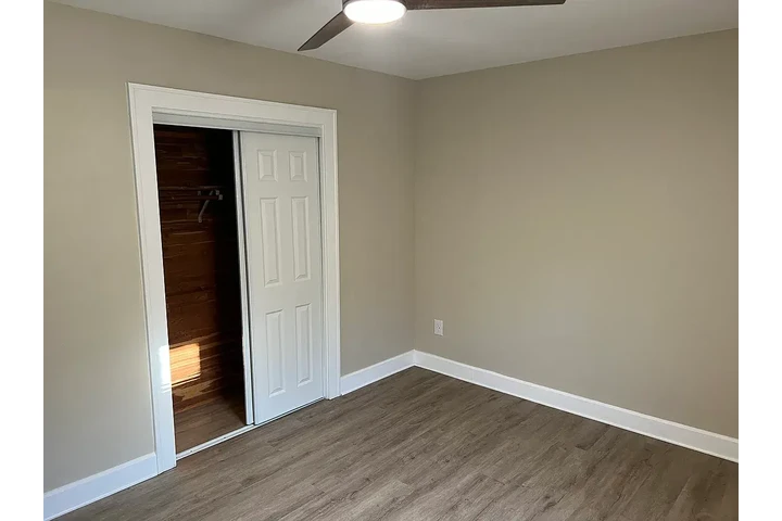 $1650 : House rent in Indianapolis IN image 5