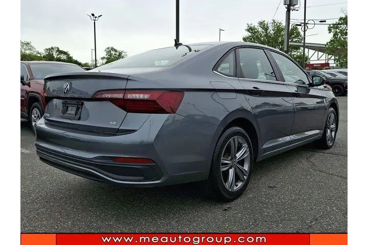 $19704 : Volkswagen Jetta 2024 SE 4dr image 3
