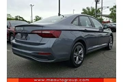 $19704 : Volkswagen Jetta 2024 SE 4dr thumbnail