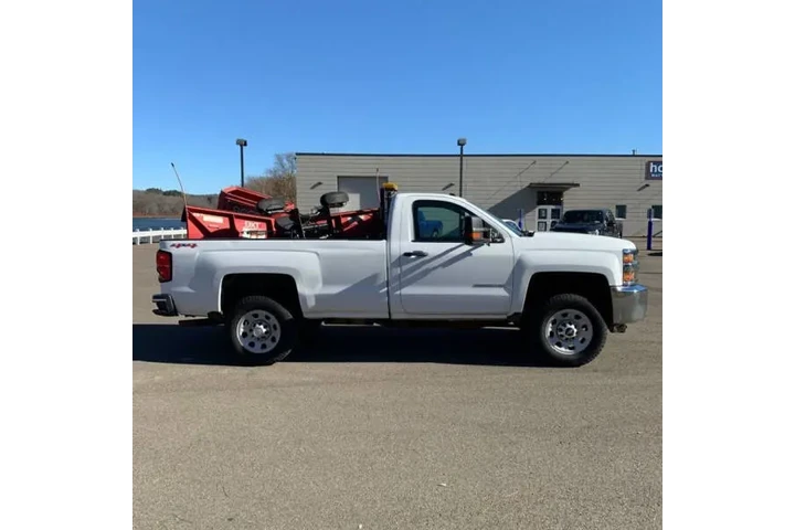 $22449 : 2015 Silverado 3500HD Work Tr image 7