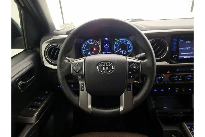 $34998 : Toyota Tacoma 2018 4x4 Limit image 10