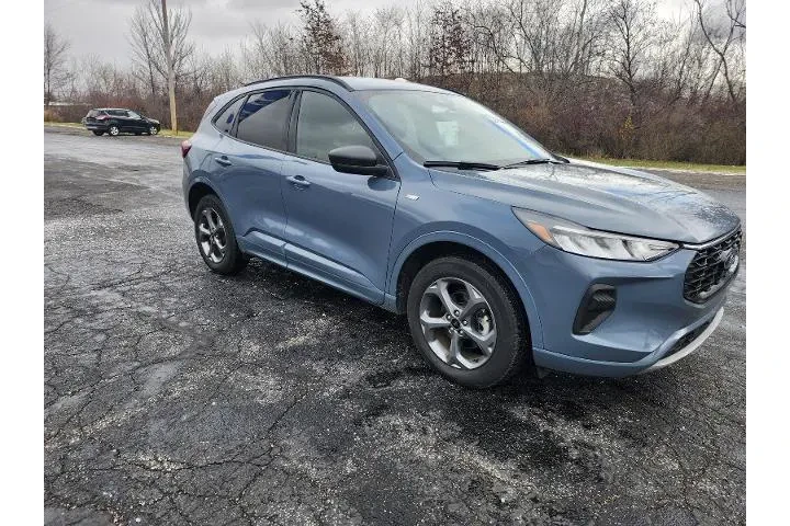 $23499 : Ford Escape 2023 AWD ST-Line image 8