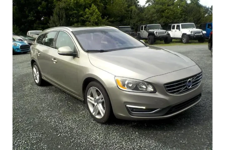 $8521 : 2015 V60 T5 Drive-E Premier F image 7