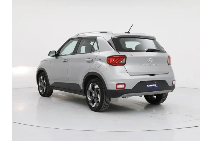 $21998 : Hyundai VENUE 2025 SEL 4dr C image 2