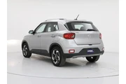 $21998 : Hyundai VENUE 2025 SEL 4dr C thumbnail