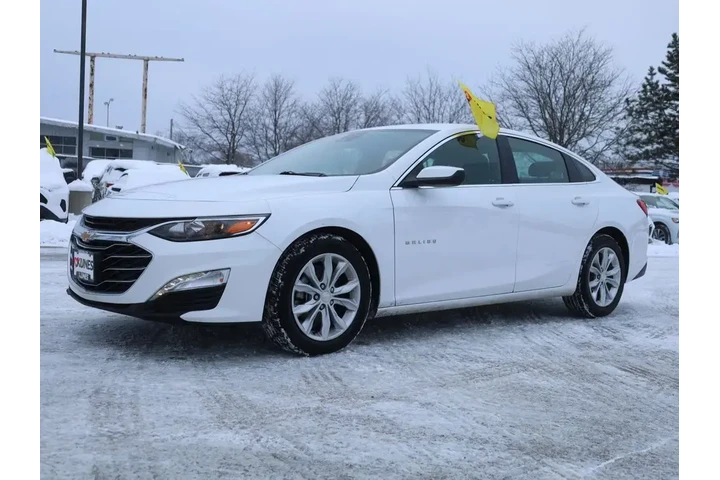 $19677 : Chevrolet Malibu 2024 LT 4dr image 5
