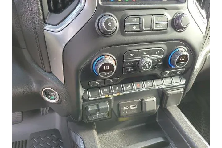 $26000 : Chevrolet Silverado 1500 202 image 9