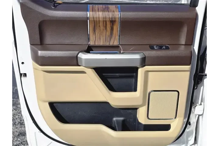 $25990 : Ford F-150 2019 4x2 Lariat 4 image 8