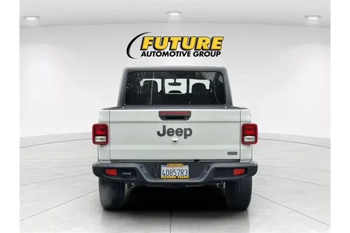 $33488 : Jeep Gladiator 2023 4x4 Over image 5