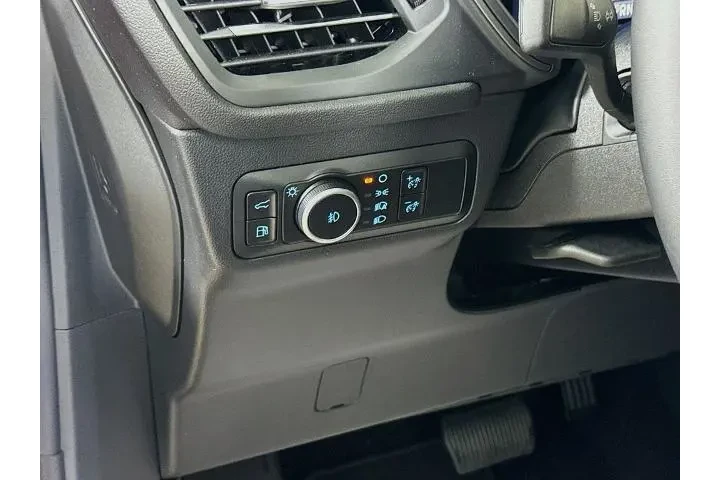 $36750 : Ford Escape Plug-In Hybrid 2 image 10