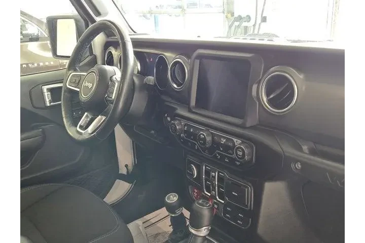 Jeep Wrangler 2023 4x4 Rubic image 5