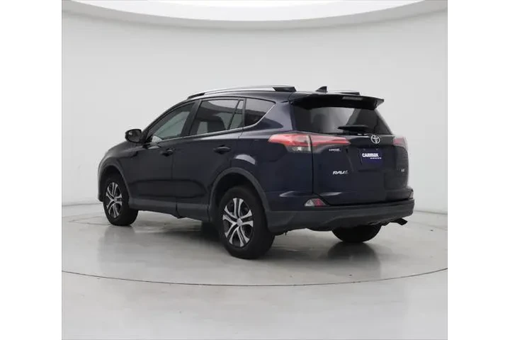 $17998 : Toyota RAV4 2018 LE 4dr SUV image 2