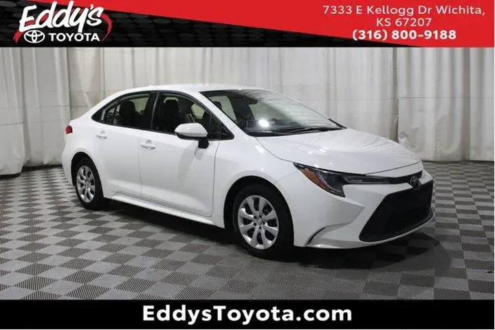 $19562 : Toyota Corolla 2020 LE 4dr S image 1