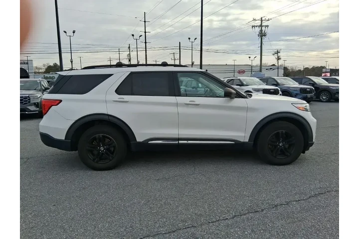 $19912 : Ford Explorer 2020 AWD XLT 4 image 4