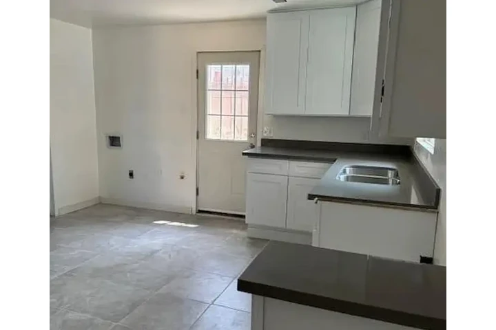 $1599 : 🍄Home Freshly Updated🍄 image 2